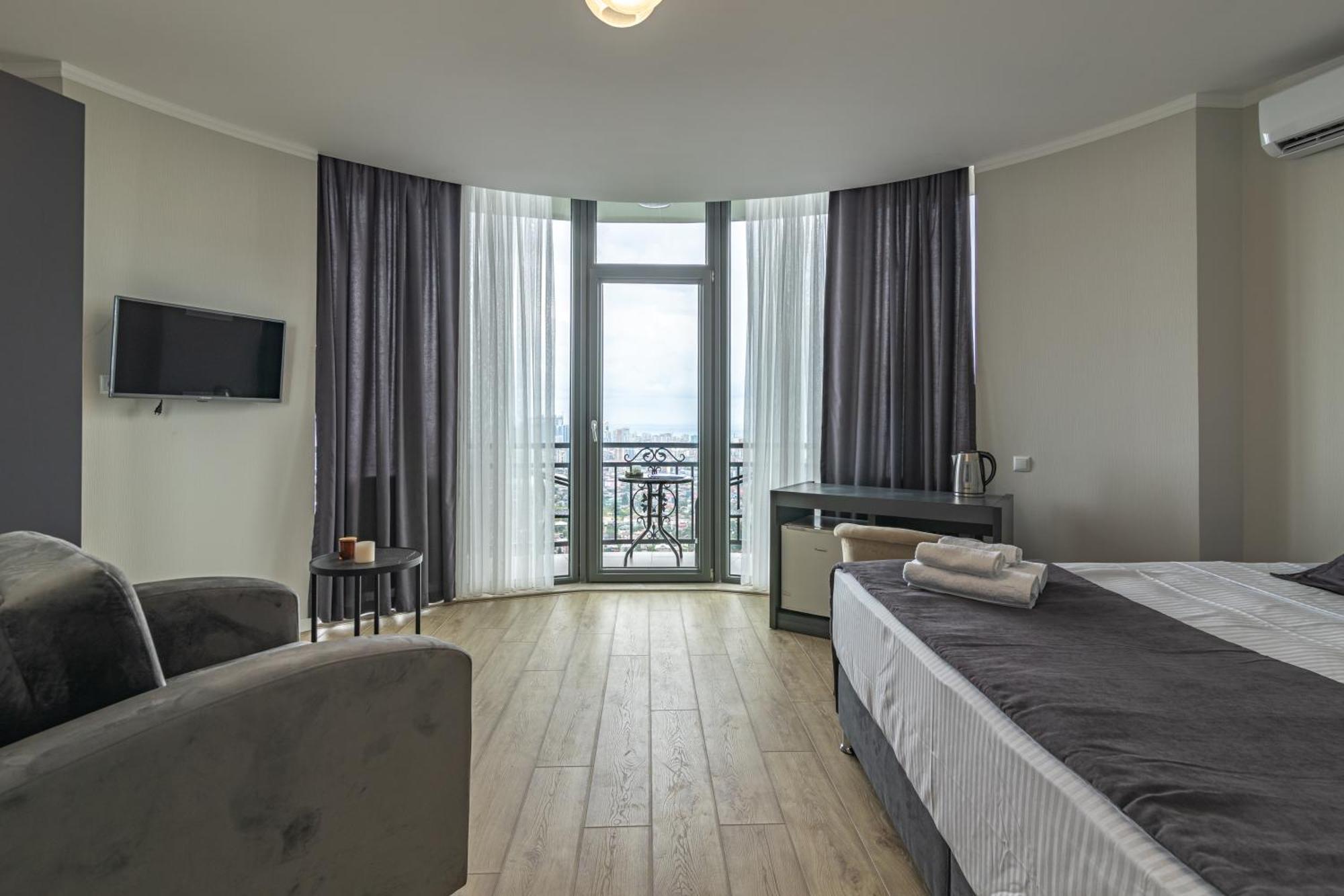 Hillside Inn Батуми Экстерьер фото